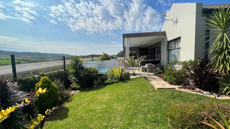2 Bedroom Property for Sale in Reebok Western Cape